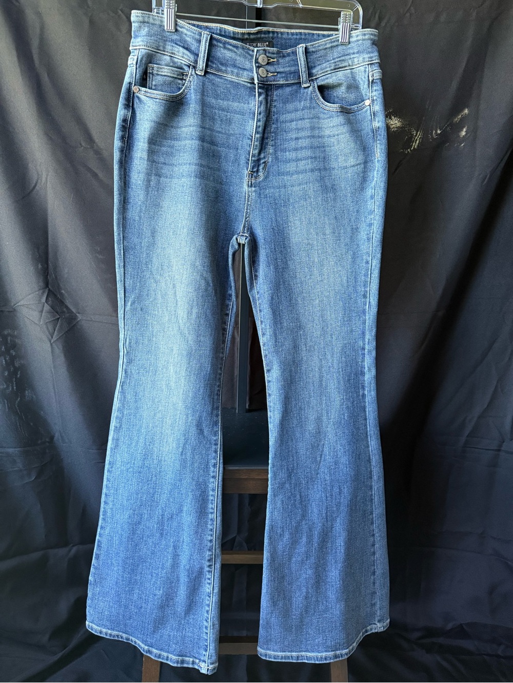 Judy Blue Classic Medium Blue High-Rise Flare Leg Jeans